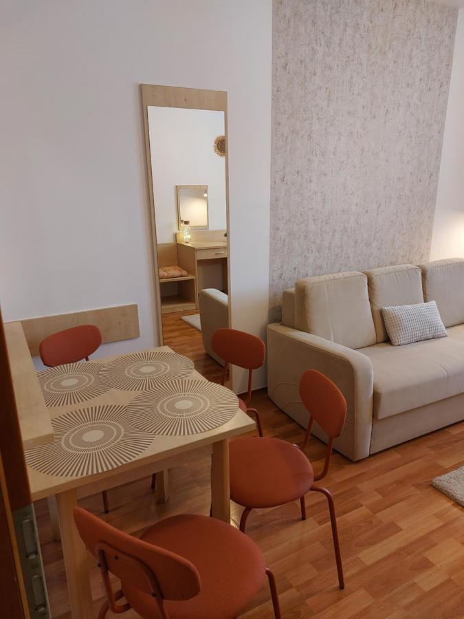 Myrelax Apartment - Hajdúszoboszló Exterior foto